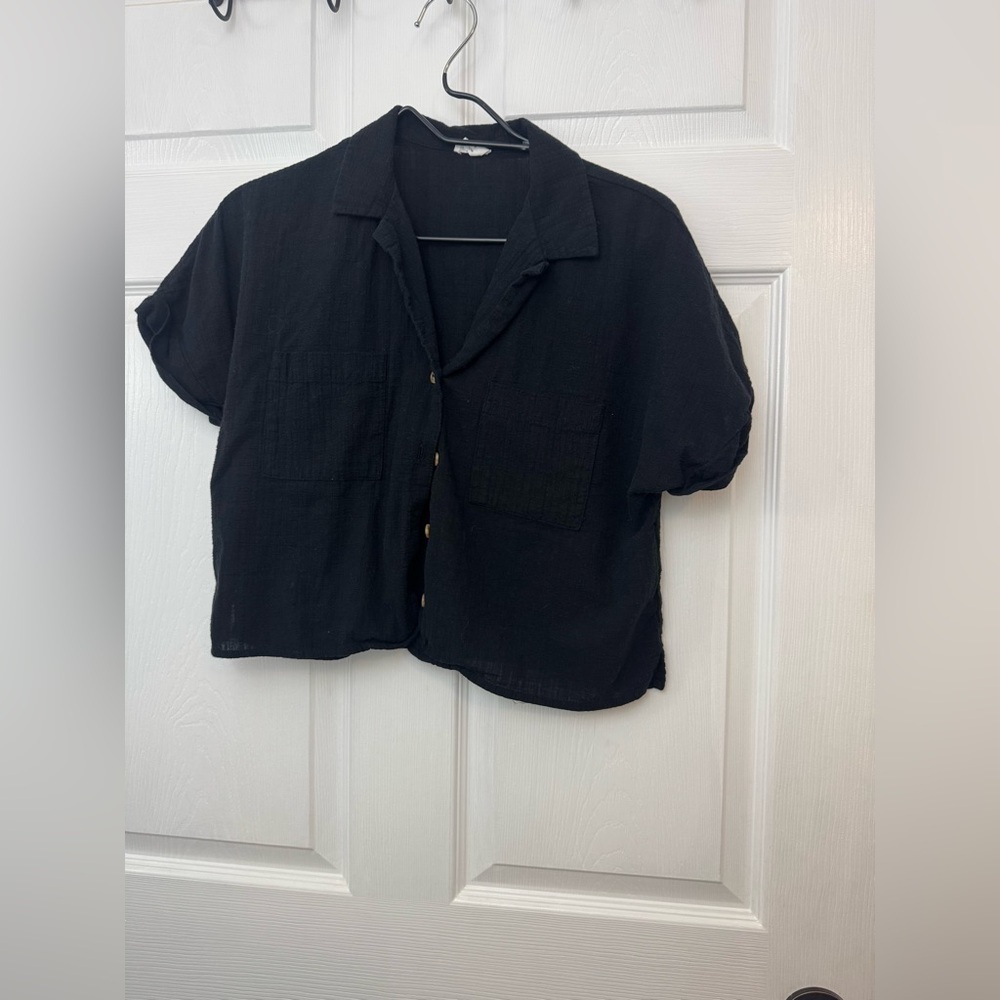 Cotton On Women’s Loose Button Up Short Sleeve Crop Top Size XS